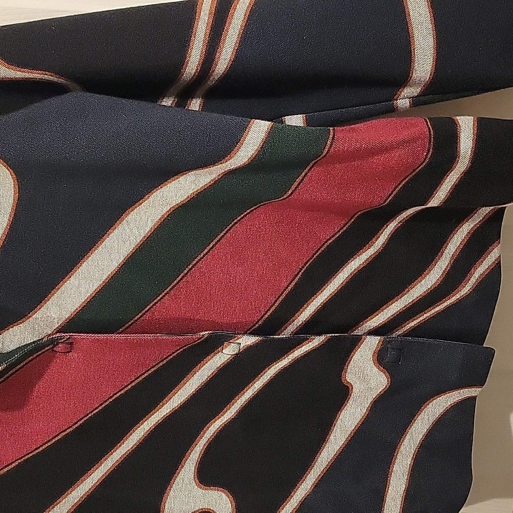 Colorful Abstract Patterned Cardigan/Blazer - Picture 2 of 11